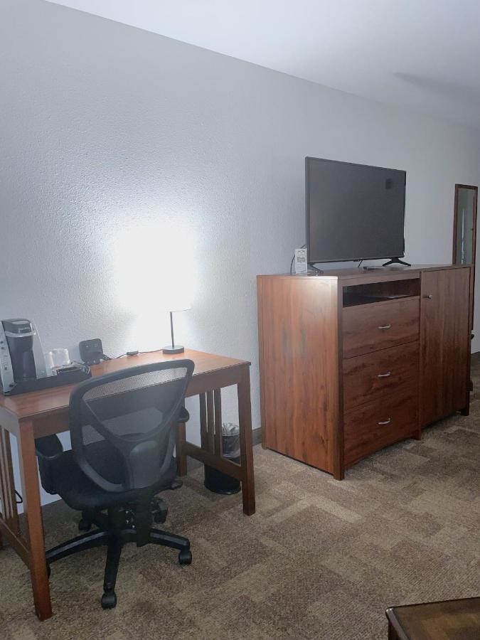 Boothill Inn And Suites Billings Exteriör bild